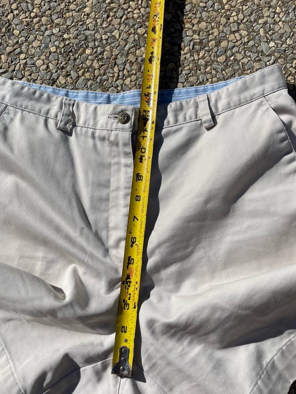 Liz Claiborne Light Cream High-Rise Women's Shorts - Picture 7 of 7